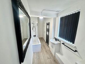 Photo 9- click for photo gallery